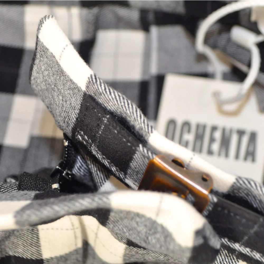 NWT Ochenta Black and White Plaid Pleated Heavy Material Skirt Women’s Size 4 - Picture 5 of 8
